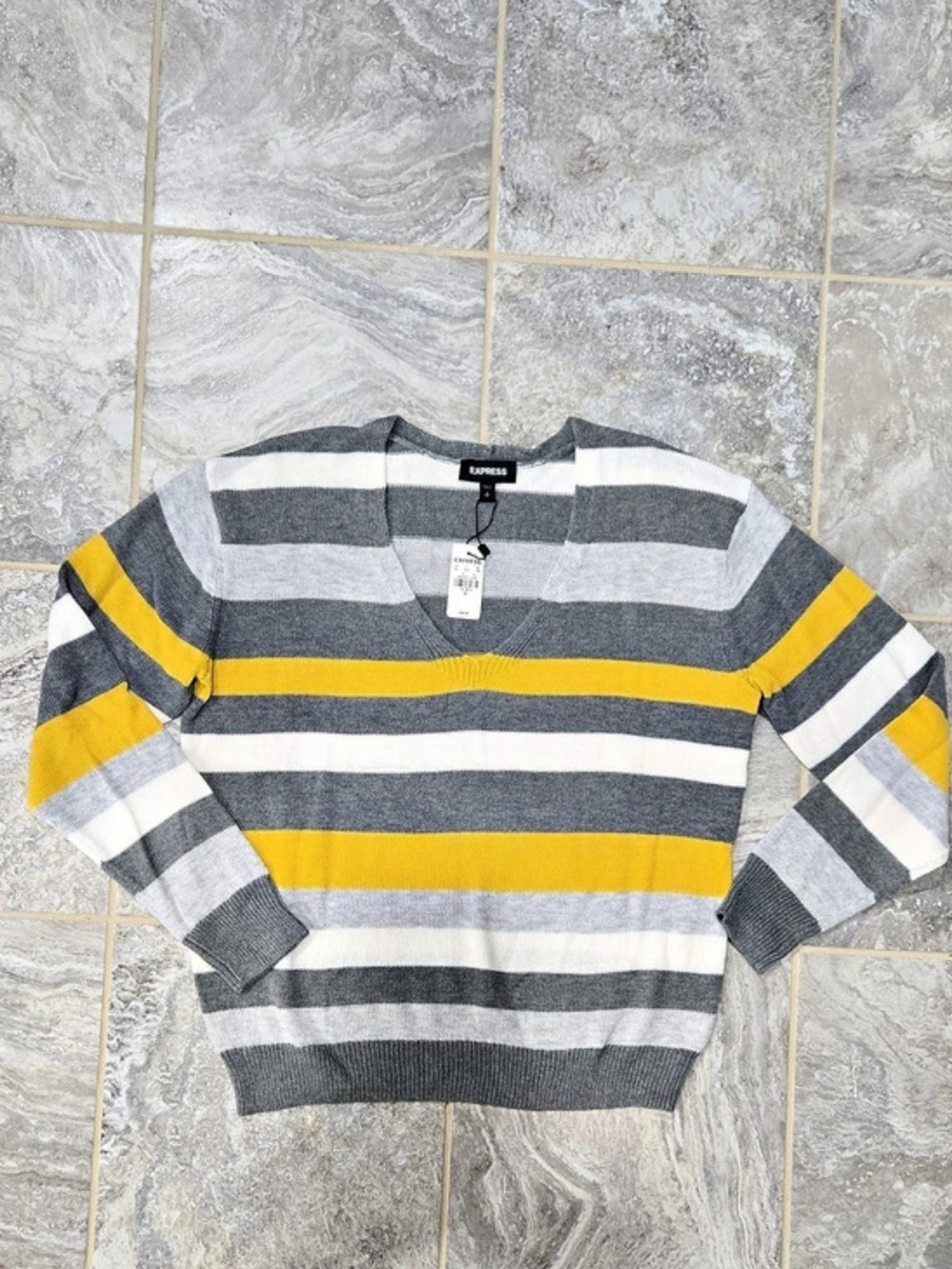 EXPRESS Striped V-Neck Lightweight Sweater Striped Gray & Yellow Size Small NWT